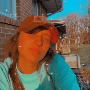 Meet your Posher, Kendra